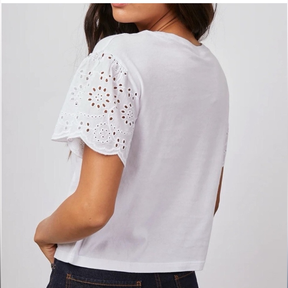 ✨RAILS Georgia Short Sleeve Cotton Eyelet Top- Small ✨ - Picture 3 of 9